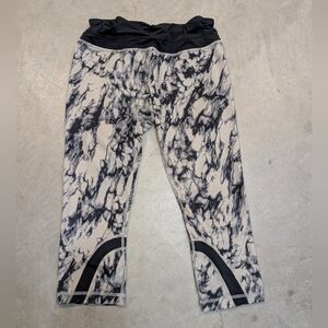 Lululemon Athletica Run Inspire Crop II Women's 10 Leggings Marbling